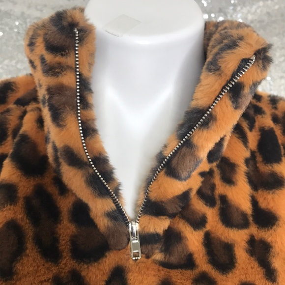 Leopard Fur Crop Top Pullover - Picture 5 of 6